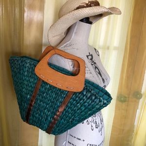 Urban Beach Cornhusk Straw w wood Handle Tote Teal